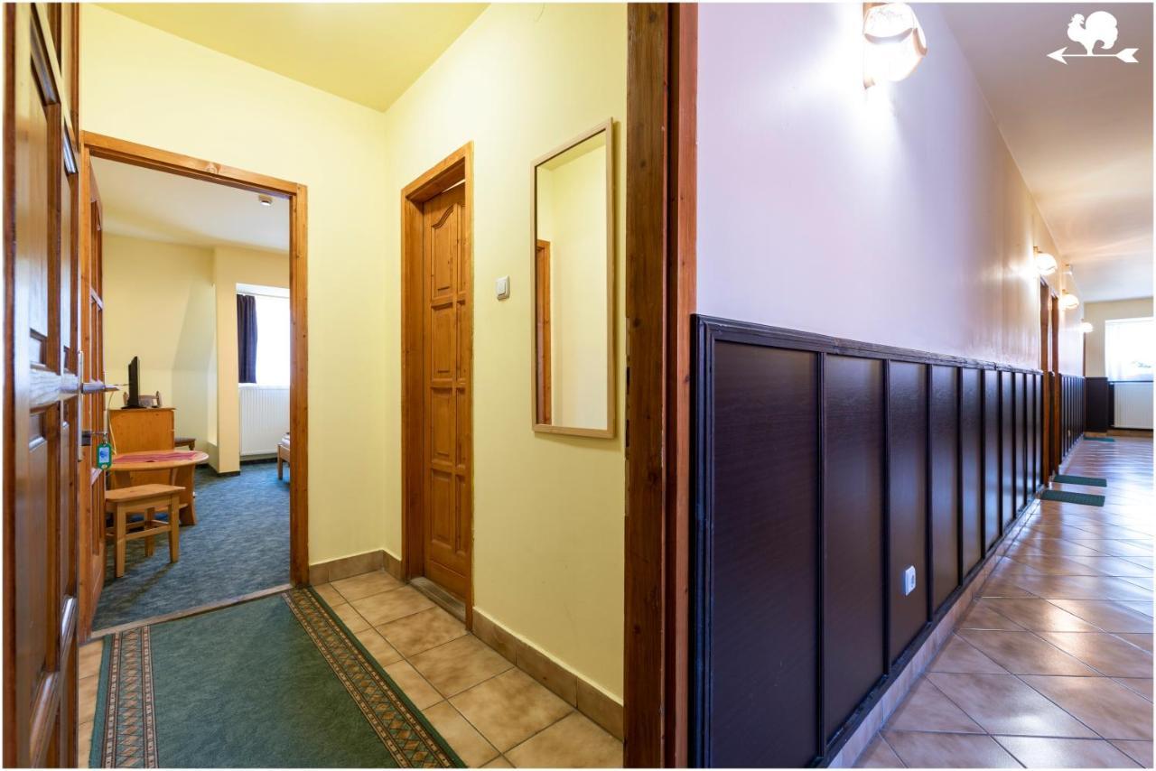 Szelkakas Fogado Es Etterem Bed & Breakfast Batonyterenye ภายนอก รูปภาพ