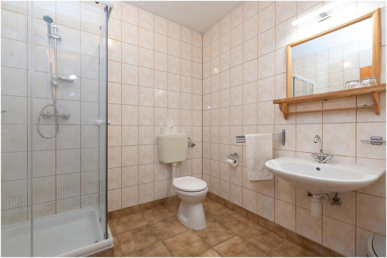 Szelkakas Fogado Es Etterem Bed & Breakfast Batonyterenye ภายนอก รูปภาพ