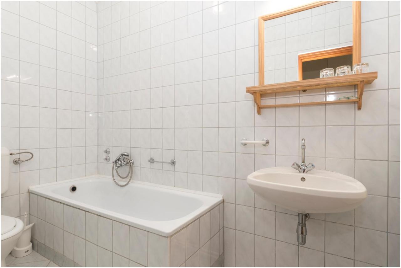 Szelkakas Fogado Es Etterem Bed & Breakfast Batonyterenye ภายนอก รูปภาพ
